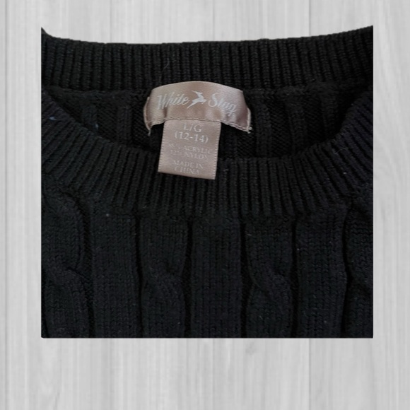 White Stag Sweater - Picture 3 of 3